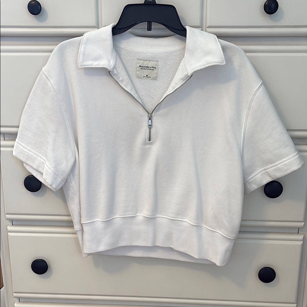 Abercrombie & Fitch top